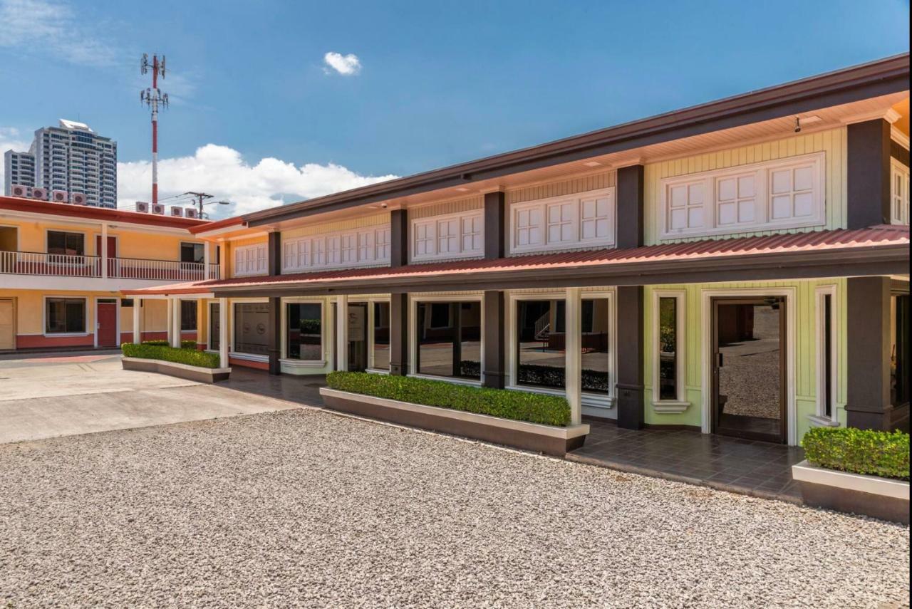 Prado Inn&Suites San José Exterior foto